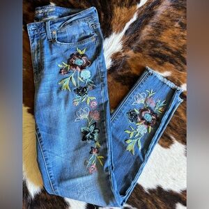 Seven 7 Vancouver Mid Rise Skinny Jeans Size 8 Embroidered Boho Hippie Denim